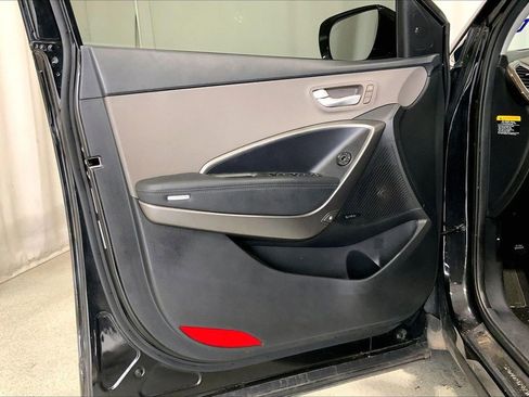 Used 2017 Hyundai Santa Fe Sport image 21