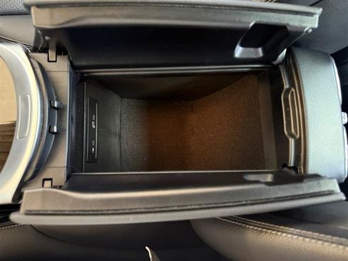 Used 2020 Mercedes-Benz GLC 300 4MATIC image 33