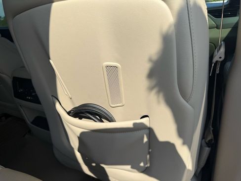 Used 2015 GMC Yukon Denali w/ Open Road Package image 17