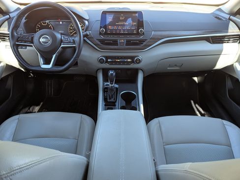 Used 2019 Nissan Altima 2.0 Edition One image 17