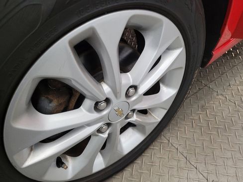 Used 2020 Chevrolet Spark LT image 31