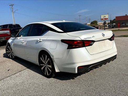Used 2019 Nissan Altima 2.5 SR w/ SR Premium Package image 5