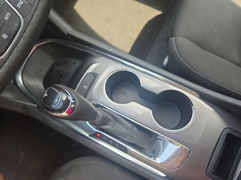 Used 2019 Chevrolet Malibu LT image 21