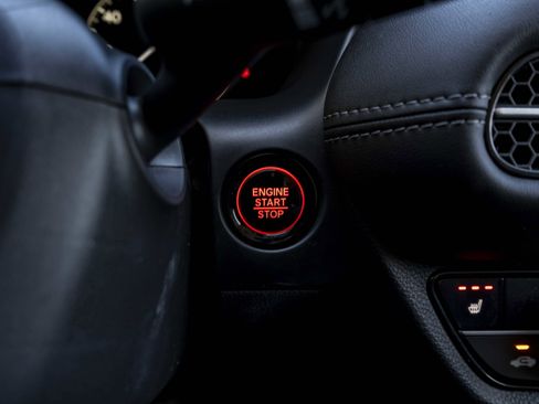 Used 2025 Honda HR-V EX-L image 25