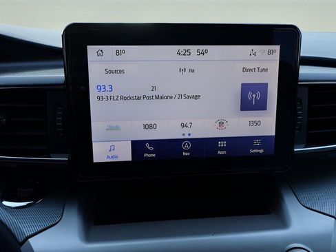 Used 2022 Ford Explorer XLT w/ Equipment Group 202A image 20