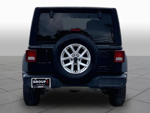 Used 2023 Jeep Wrangler Unlimited Sport AWD/4WD image 5