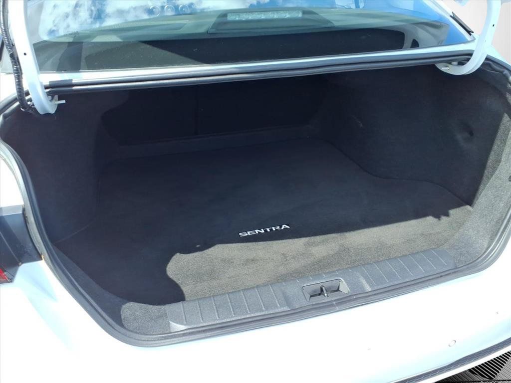 Used 2025 Nissan Sentra SV FWD image 28
