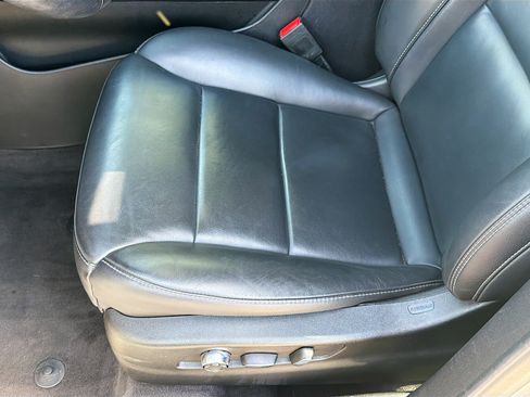 Certified 2025 Cadillac XT4 Premium Luxury FWD image 19