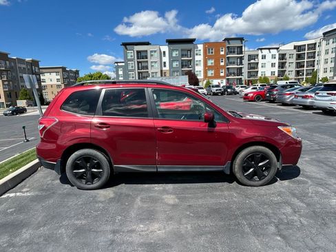 Used 2015 Subaru Forester 2.5i Premium AWD/4WD image 2