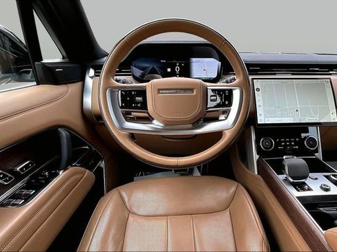 Used 2023 Land Rover Range Rover SE AWD/4WD image 11