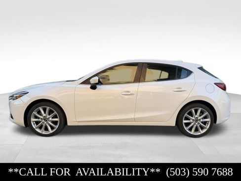 Used 2017 MAZDA MAZDA3 Grand Touring w/ Premium Equipment Package FWD image 2