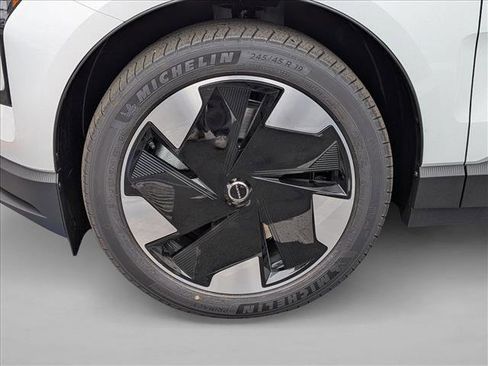 New 2026 Volvo EX30 Plus w/ Protection Package Premier AWD/4WD image 11