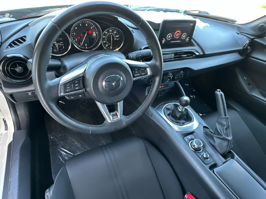 Used 2021 MAZDA MX-5 Miata Sport RWD image 12