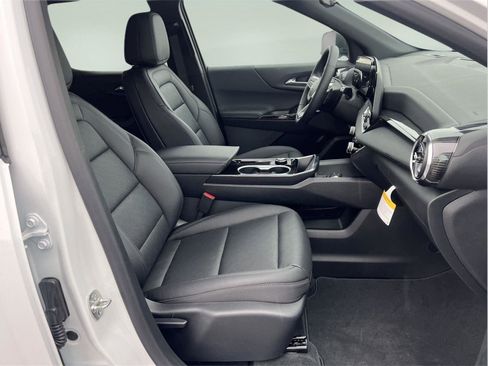 New 2026 Chevrolet Equinox LT w/ Convenience Package II image 26