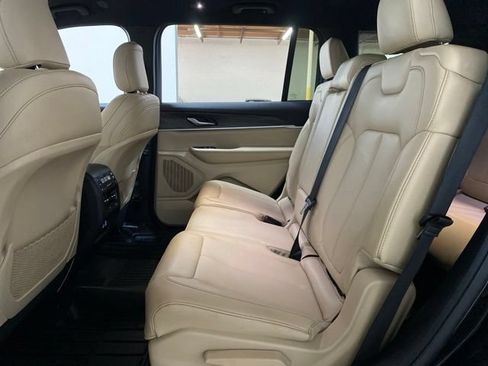 Used 2024 Jeep Grand Cherokee L Limited AWD/4WD image 76
