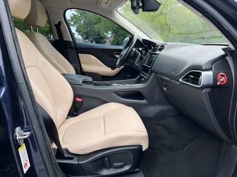 Used 2017 Jaguar F-PACE Premium AWD/4WD image 23