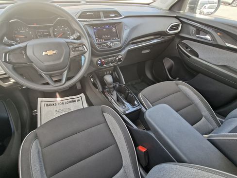 Used 2023 Chevrolet TrailBlazer LS FWD image 19