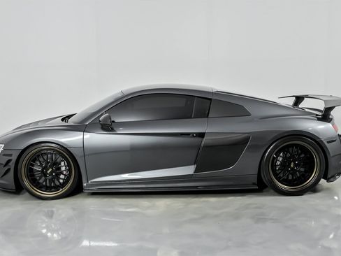 Used 2017 Audi R8 V10 plus image 8