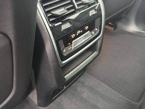 New 2026 BMW X5 sDrive40i w/ Executive Package RWD image 12