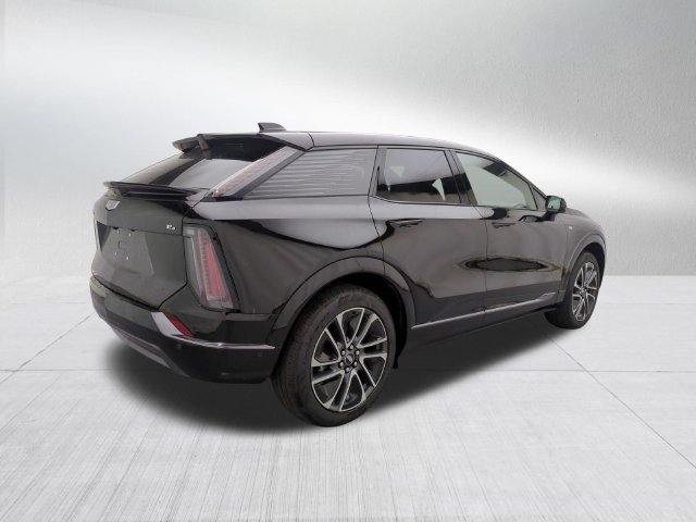 Used 2027 Cadillac Optiq Sport w/ LPO, Floor Liner Package AWD/4WD image 5