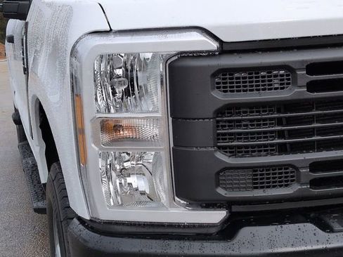 New 2026 Ford F250 XL AWD/4WD image 9