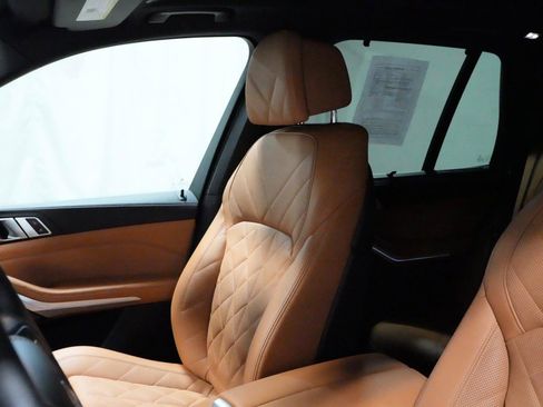 Certified 2024 BMW X5 xDrive40i w/ Premium Package AWD/4WD image 32