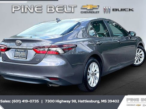 Used 2023 Toyota Camry LE image 11