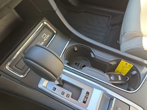 Certified 2025 Subaru Ascent Premium image 36