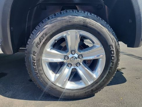 Used 2014 RAM 1500 SLT AWD/4WD image 16