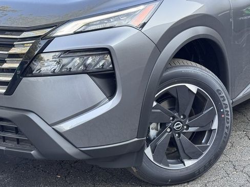 New 2025 Nissan Rogue SV AWD/4WD image 34