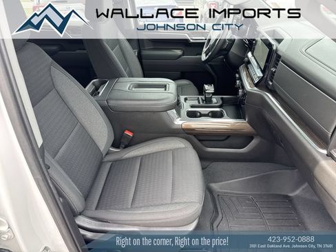 Used 2022 Chevrolet Silverado 1500 RST w/ Protection Package AWD/4WD image 37