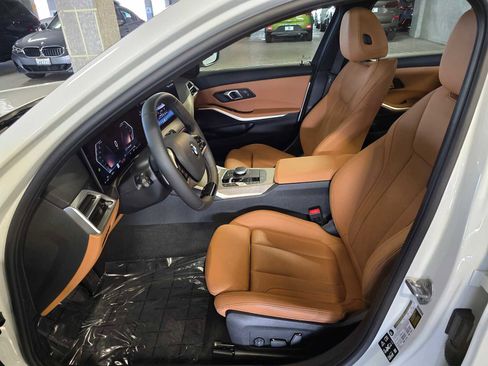 Used 2025 BMW 330i xDrive Sedan w/ Convenience Package image 29