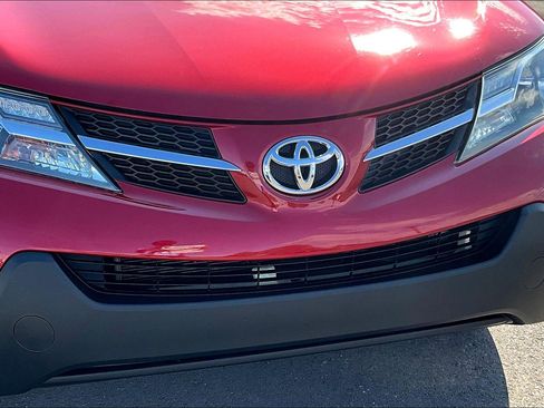 Used 2015 Toyota RAV4 LE image 26
