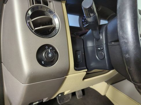 Used 2017 Ford Expedition Limited w/ Equipment Group 301A AWD/4WD image 26
