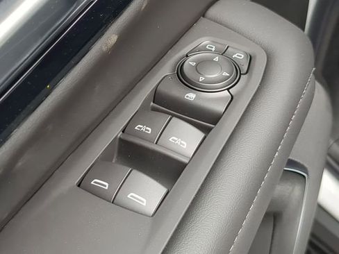New 2026 Chevrolet Suburban LS AWD/4WD image 21
