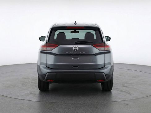 Used 2025 Nissan Rogue SV image 7