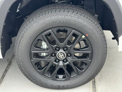 New 2026 Toyota Tundra SR5 image 15