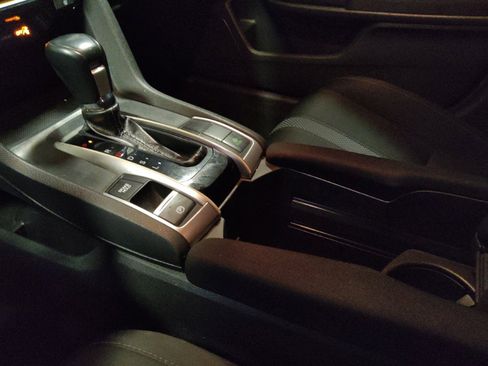 Used 2020 Honda Civic EX image 26