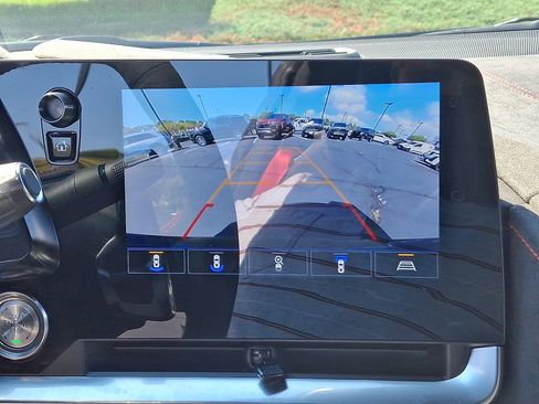 Used 2023 Chevrolet Corvette Stingray Premium Conv w/ Z51 Performance Package image 18