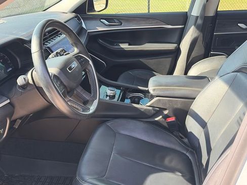 Used 2021 Jeep Grand Cherokee L Limited w/ Trailer Tow Group (B) AWD/4WD image 18