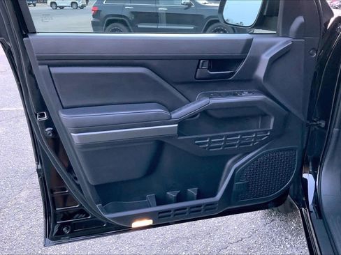 Used 2024 Toyota Tacoma SR5 image 21