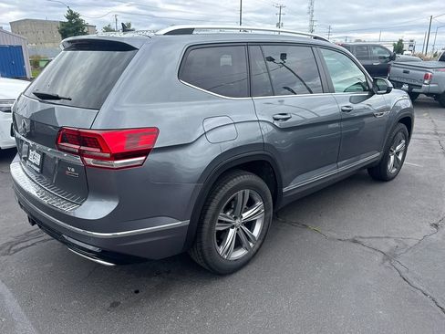 Used 2019 Volkswagen Atlas SEL R-Line AWD/4WD image 11