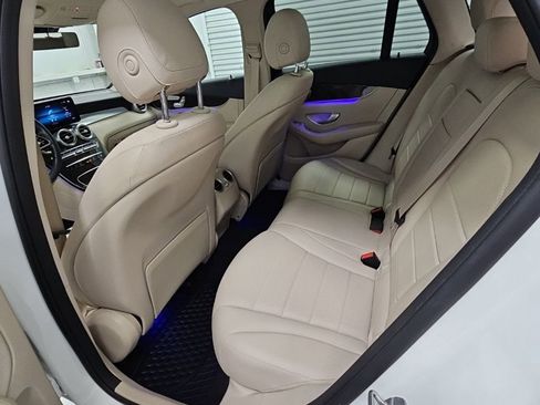 Used 2022 Mercedes-Benz GLC 300 image 30