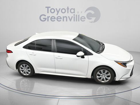 Used 2023 Toyota Corolla LE FWD image 18
