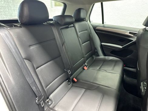 Used 2015 Volkswagen Golf TDI SE FWD image 24