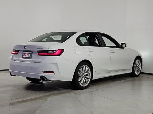 Used 2023 BMW 330i Sedan w/ Driving Assistance Package image 7