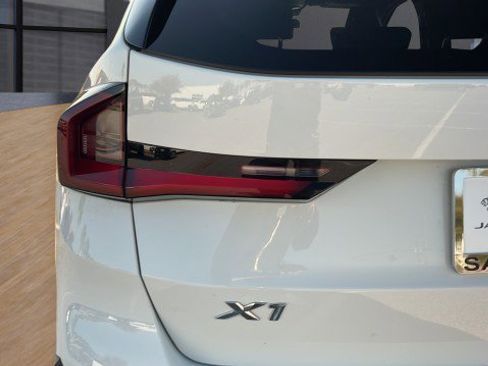 Used 2025 BMW X1 xDrive28i image 18