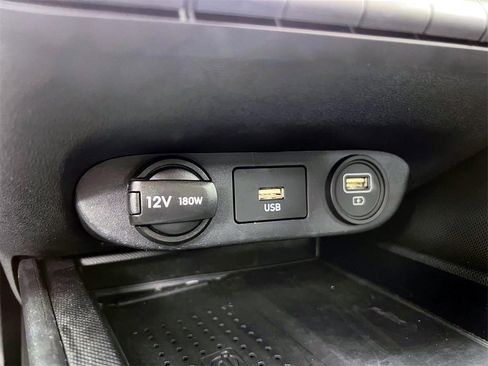 Used 2023 Hyundai Elantra SEL w/ Convenience Package image 22