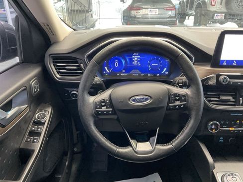 Used 2020 Ford Escape Titanium w/ Titanium Premium Package 2.0 AWD/4WD image 21