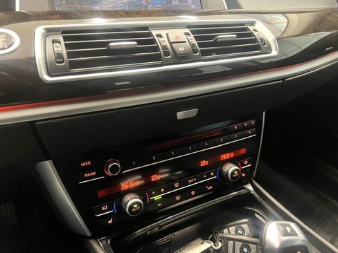 Used 2010 BMW 550i Gran Turismo xDrive image 24